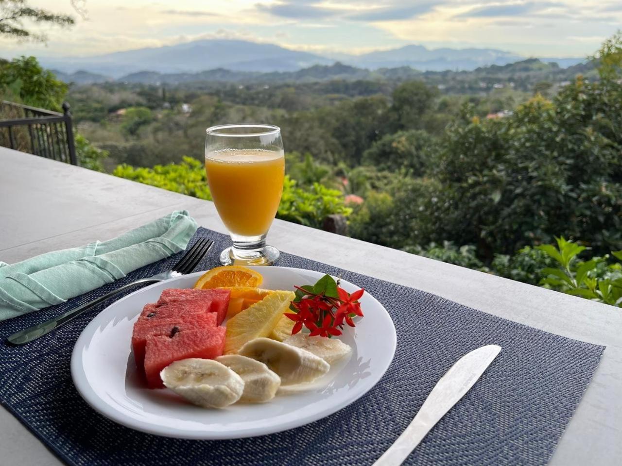 Hotel Villas De La Colina Atenas Eksteriør billede